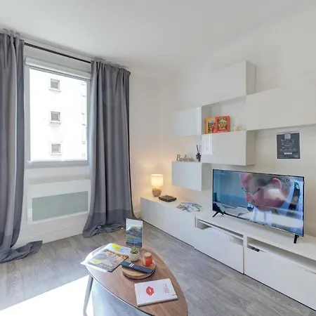 Voyageur - Gare A 100 M - Wifi - Hyper Centre * Tours