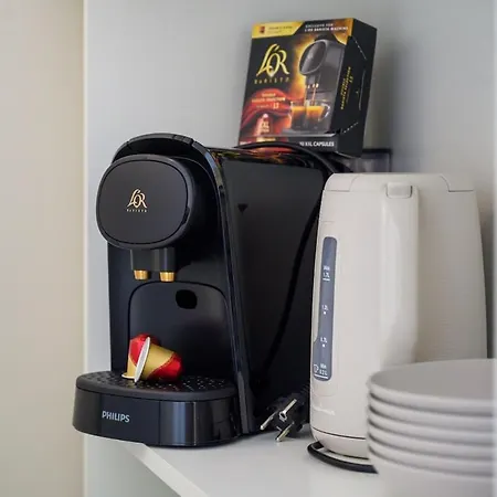 Voyageur - Gare A 100 M - Wifi - Hyper Centre Apartment